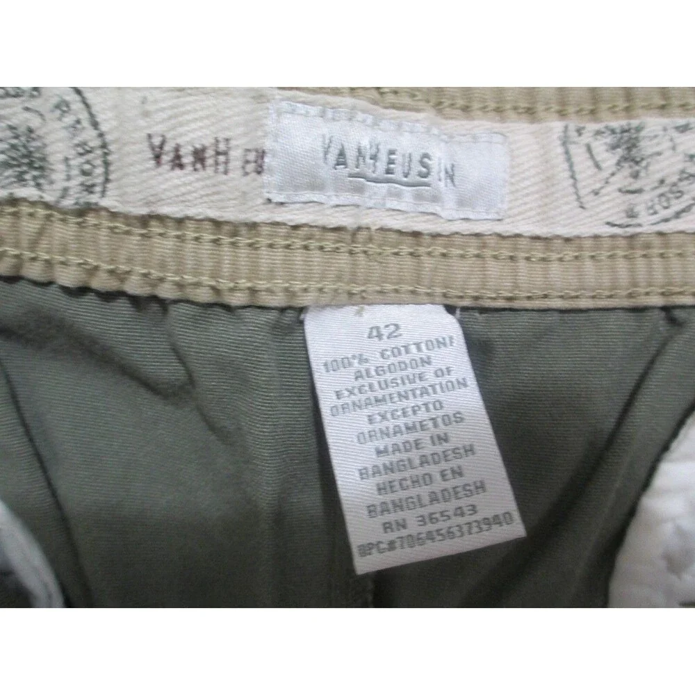 NWT Van Heusen Mens Khaki Cargo Shorts 100% Cotton 42x9